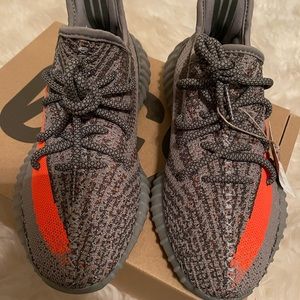 Yeezy Boost 350 V2 Adults size 6 1/2
